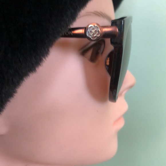 Louis Vuitton Sunglasses - Picture 1 of 11